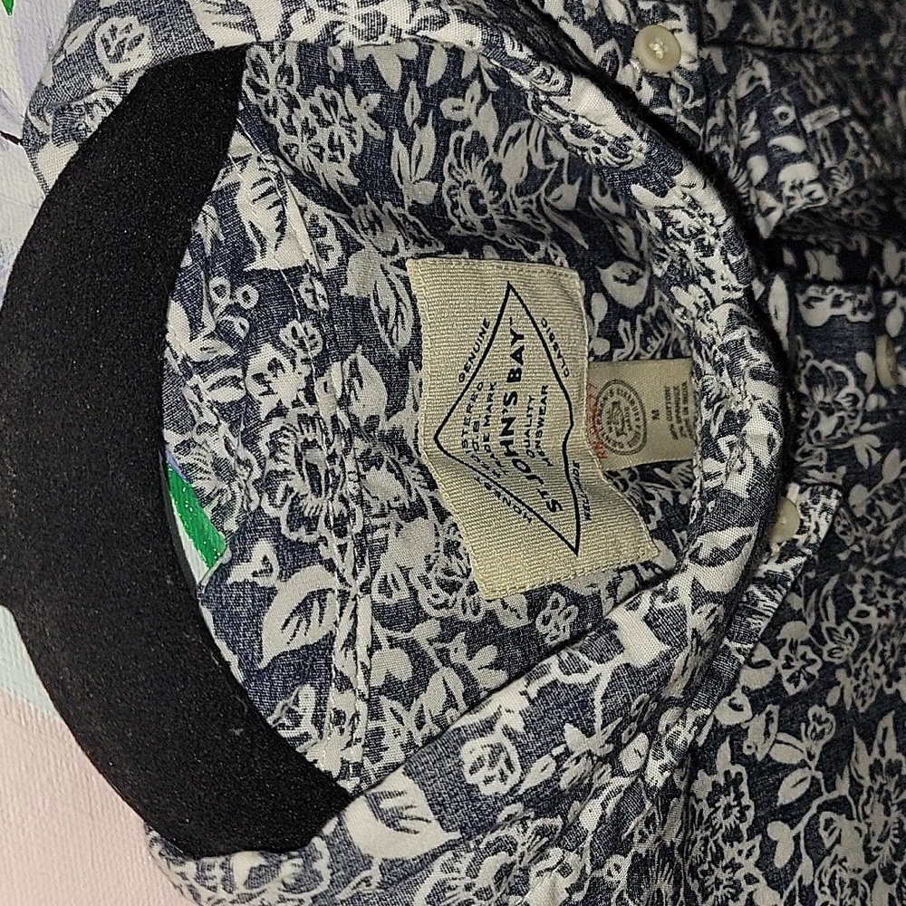 Mens Floral Button down - Picture 2 of 4